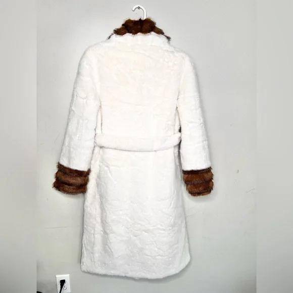 NEW Mink Fur Long Over Coat Warm Super Soft Women’s Coat Size Medium